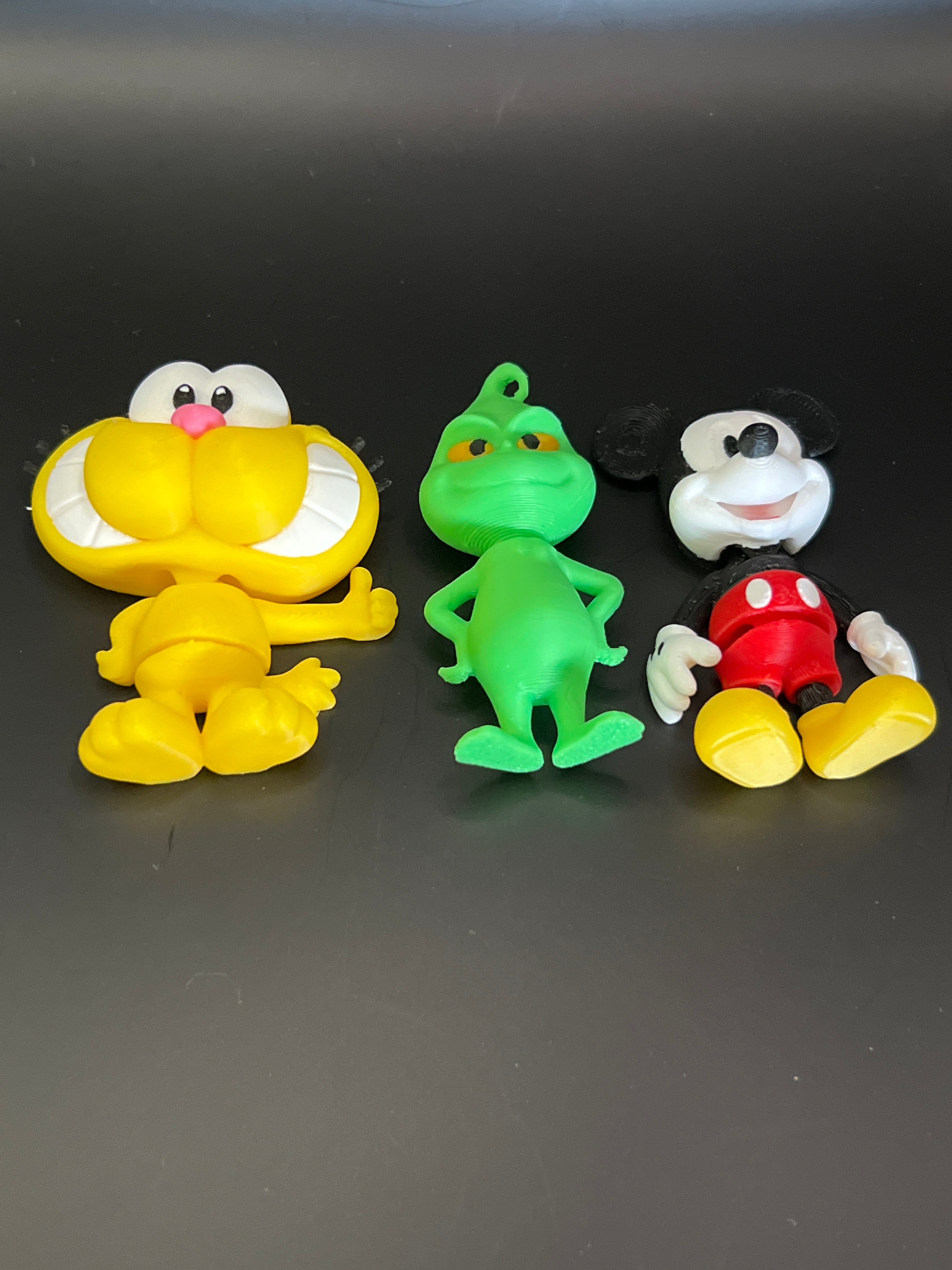 3D-Printed Keychain Figurine Trio – Garfield, The Grinch & Mickey Mouse