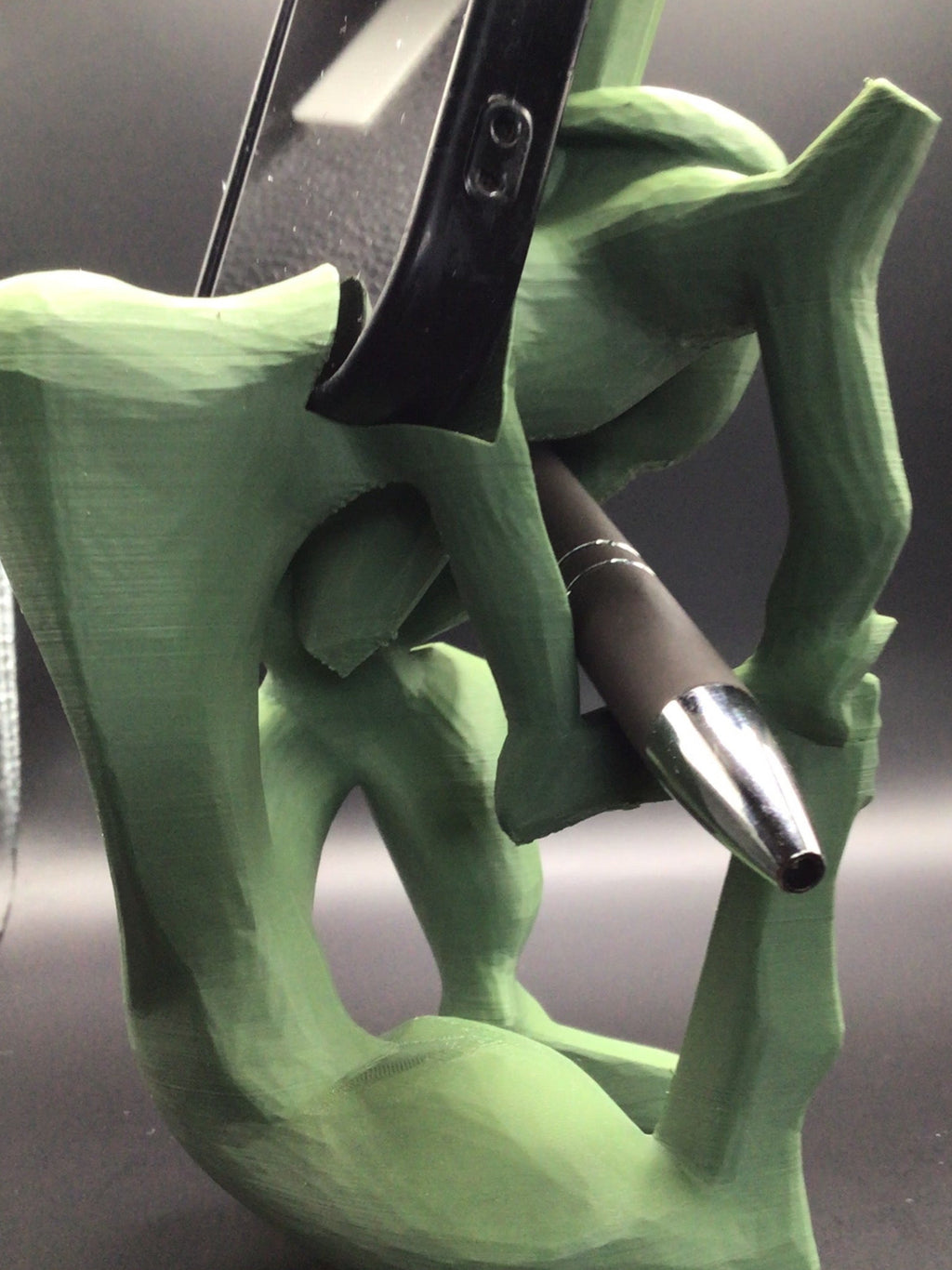 MindFrame 3D Printed Phone & Tablet Stand – 2-in-1 Desk Organizer