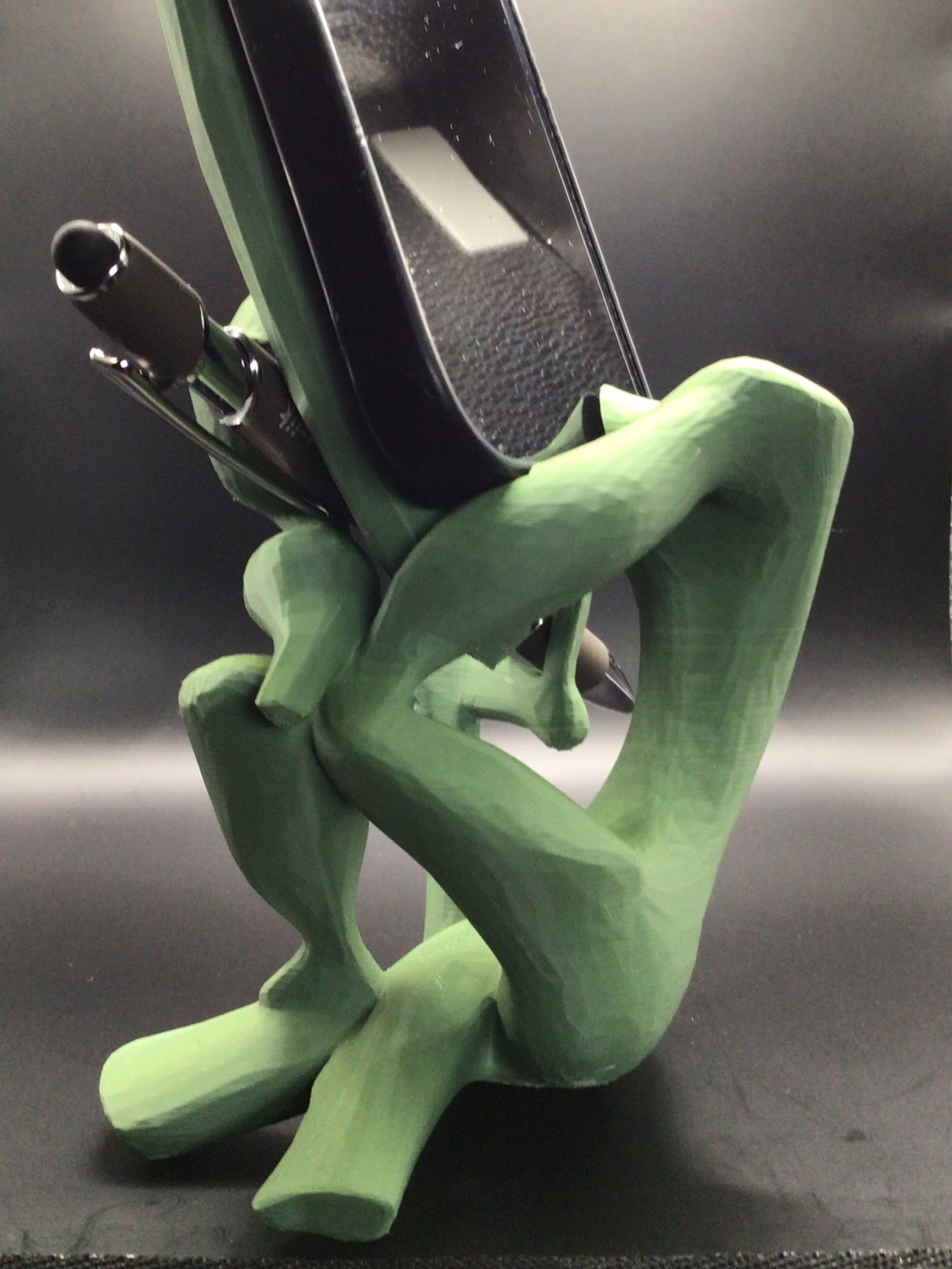 MindFrame 3D Printed Phone & Tablet Stand – 2-in-1 Desk Organizer