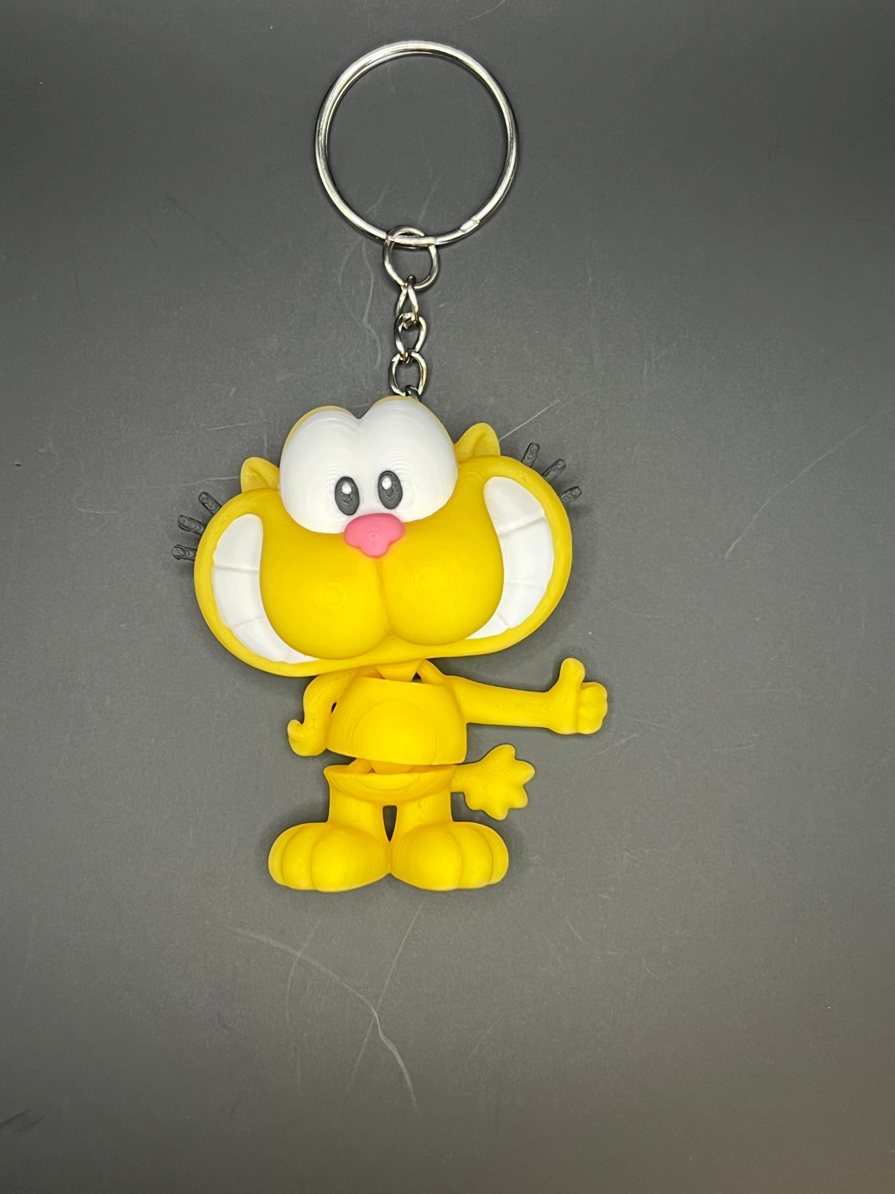 Garfield-inspired yellow cartoon cat keychain