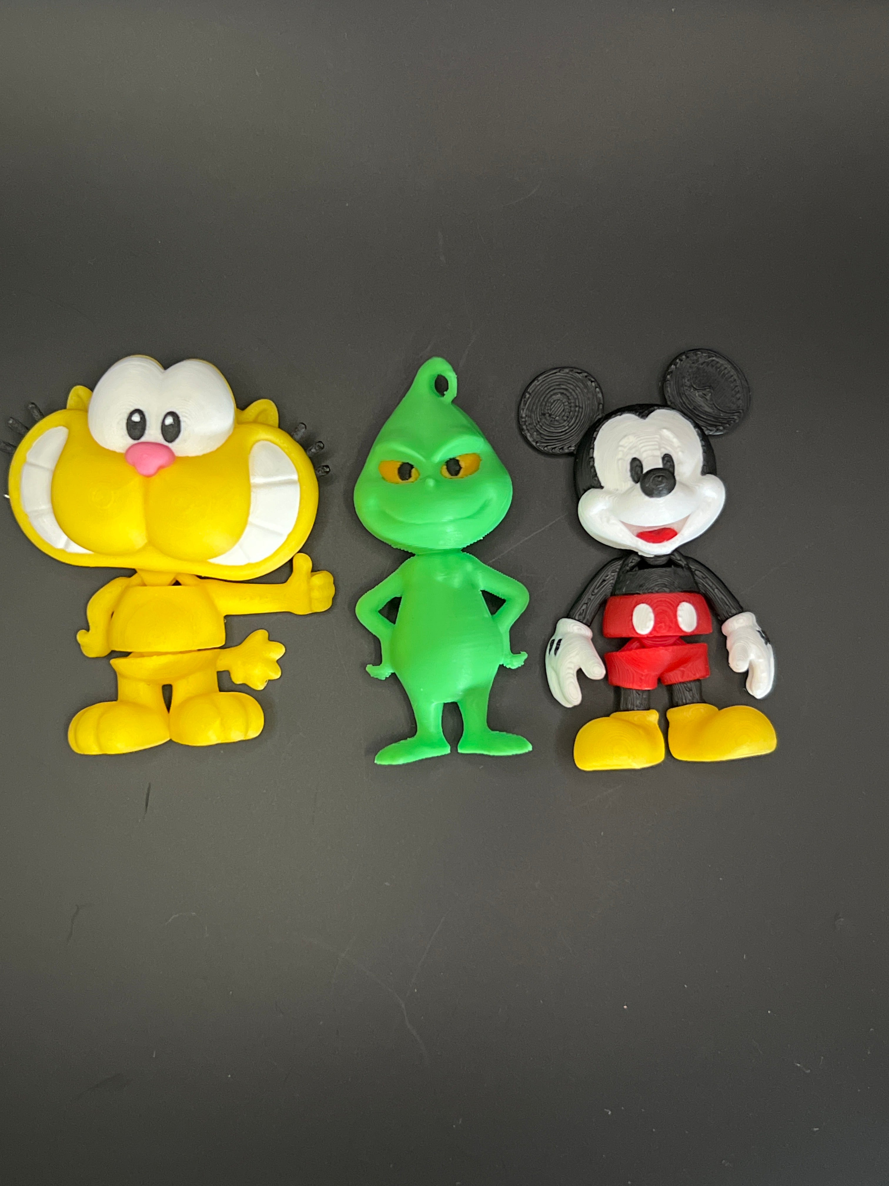 3D-Printed Keychain Figurine Trio – Garfield, The Grinch & Mickey Mouse