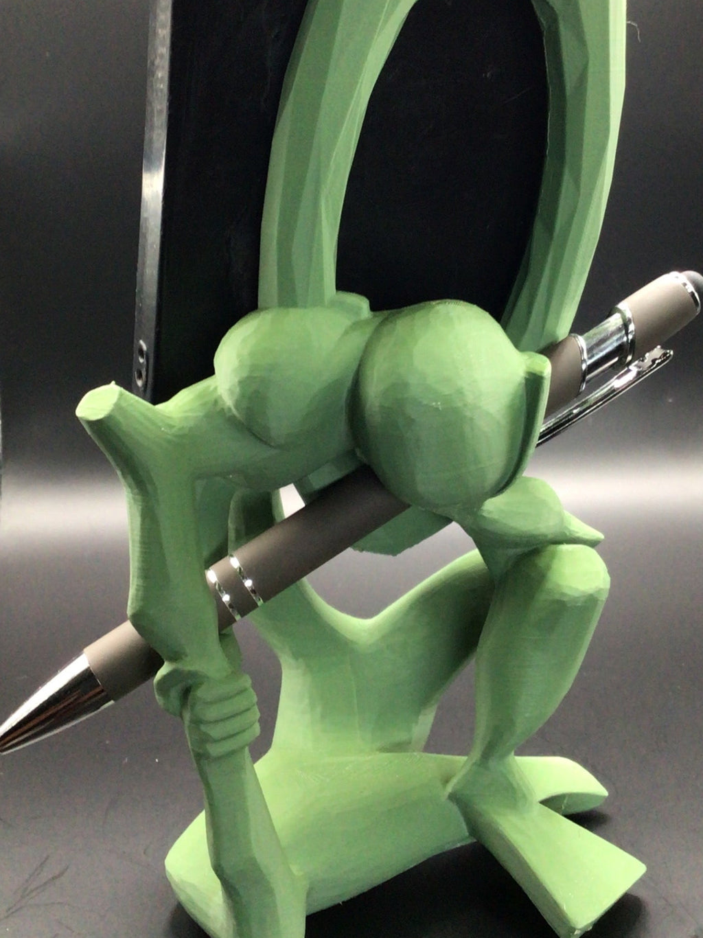 MindFrame 3D Printed Phone & Tablet Stand – 2-in-1 Desk Organizer