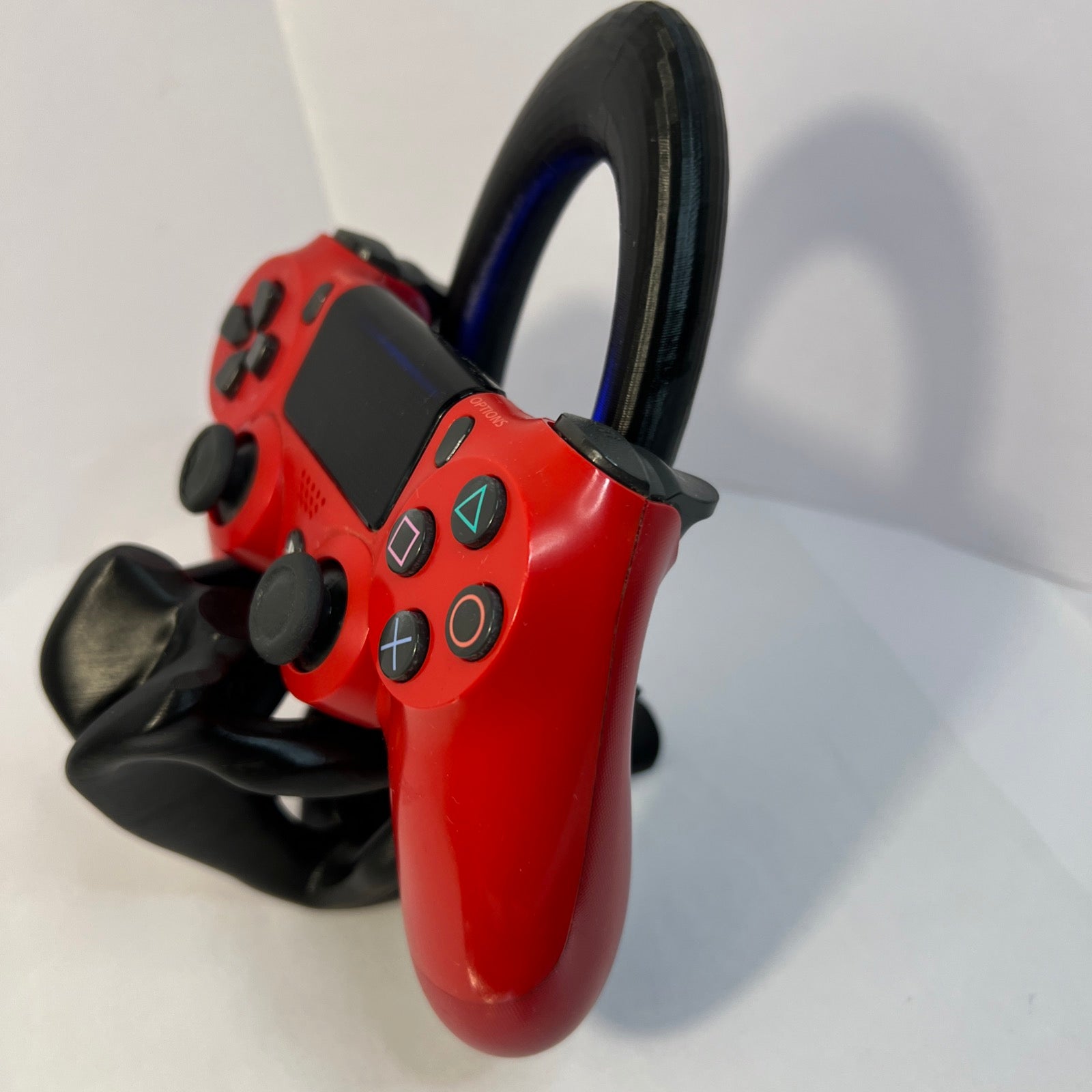 3D-Printed DualShock & Smartphone Dock